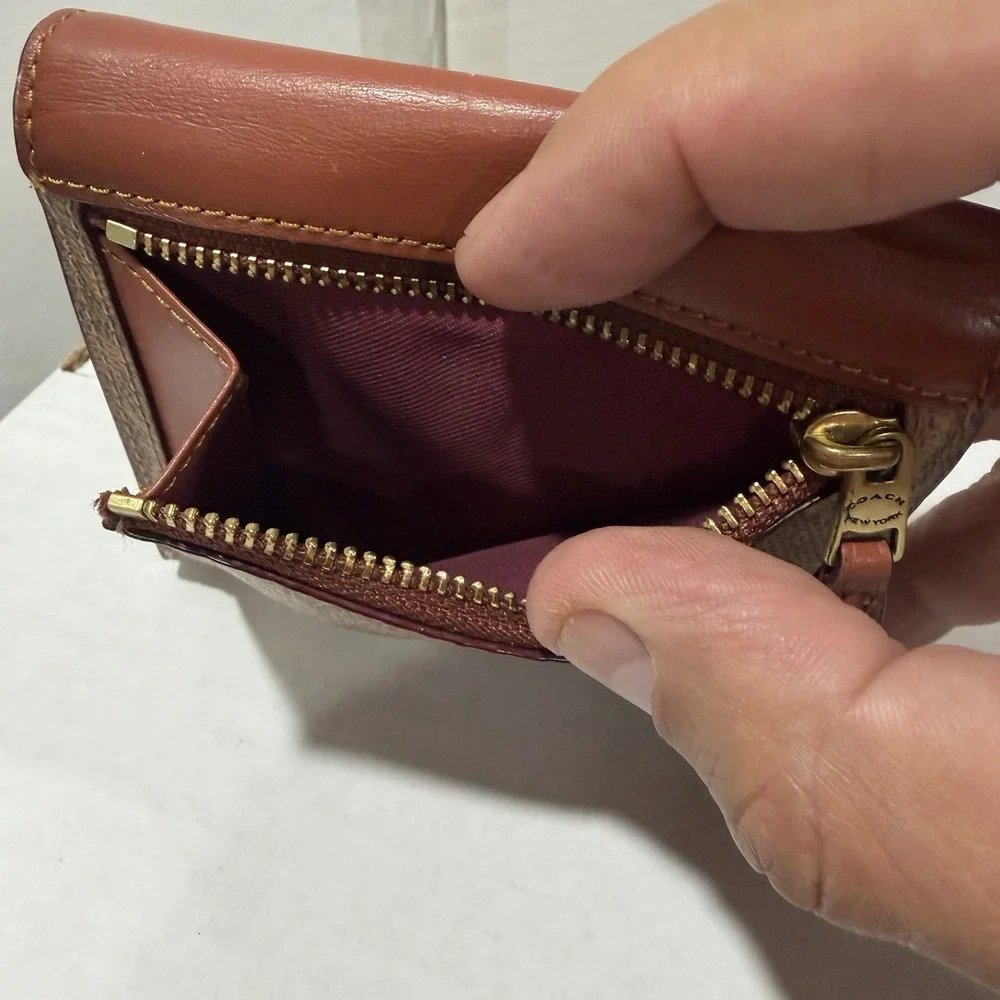 Coach Wyn Small Wallet In Colorblock Signature Canvas Brass/Tan/Rust C2329